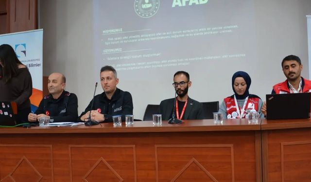TOGÜ İİBF’de Afad Ve Kızılay’dan Öğrencilere Kapsamlı Afet Bilinci Dersi