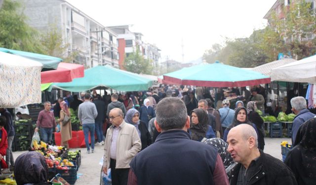 Erbaa Salı Pazarı’nda Kış Öncesi Fiyat Hareketliliği