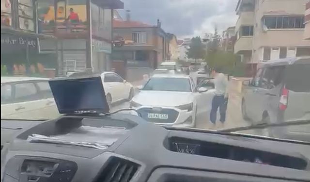Tokat’ta Yol Tartışmasında Öğrenci Servisine Saldırdı