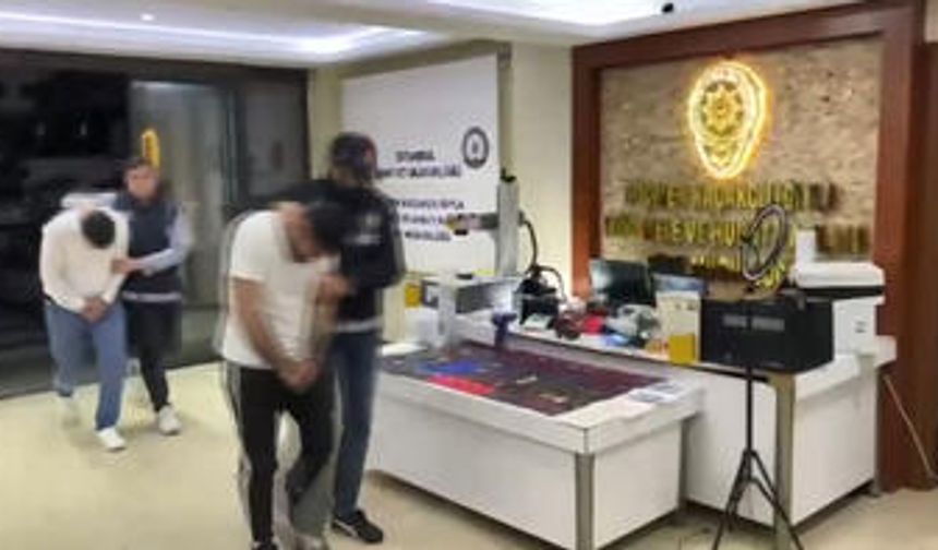 İstanbul'da Sahte Pasaport Düzenleyen Yabancı Uyruklu 3 Kişi Yakalandı