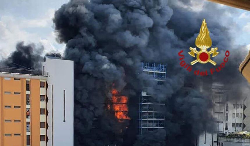 İtalya’nın Başkenti Roma’da Yangın: 1 Ölü, 9 Yaralı