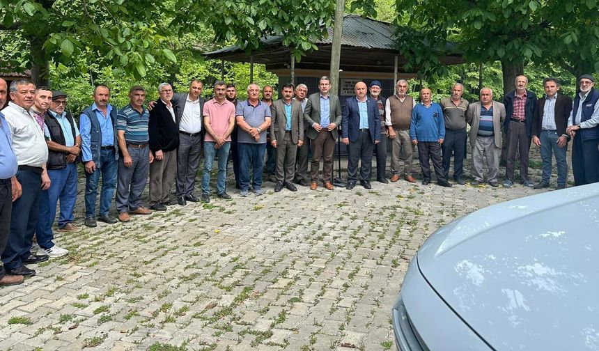 AK Parti İlçe Başkanı Oğuzhan Önal Teşkilat Mensupları İle Köylere Teşekkür Ziyareti Yaptı