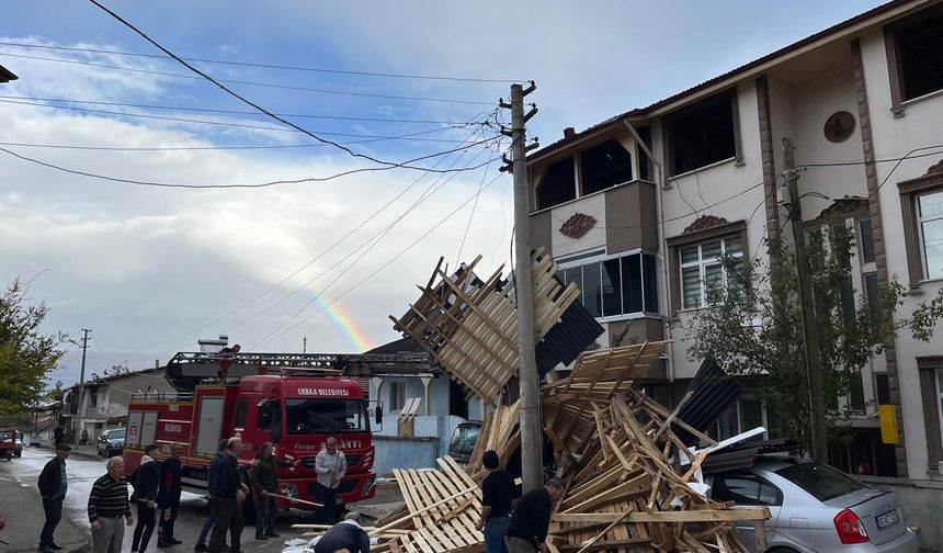 Erbaa’da Etkili Olan Kuvvetli Rüzgâr’dan Geriye Kalanlar