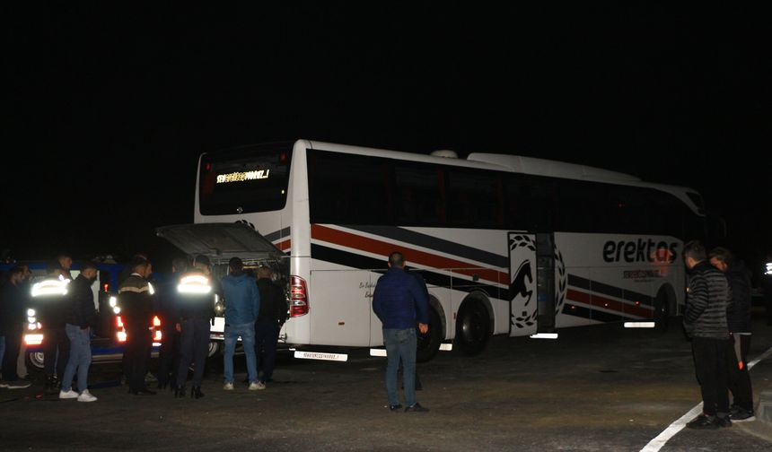 Erbaa’da 33 Kişinin Bulunduğu Yolcu Otobüsüne Tüfekle Ateş Açıldı