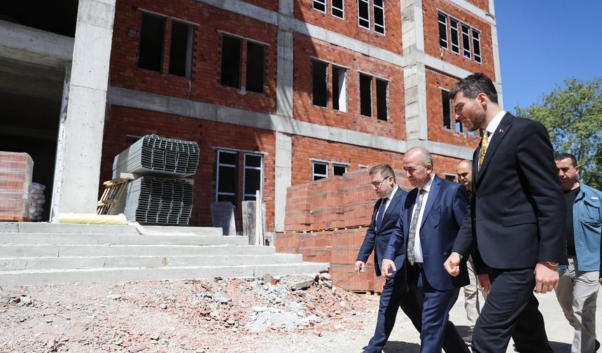 Vali Hatipoğlu Erbaa'daki Yeni Hükümet Konağı Projesini İnceledi