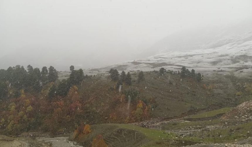 Erbaa’nın Yüksek Kesimlerine Mevsimin İlk Karı Düştü