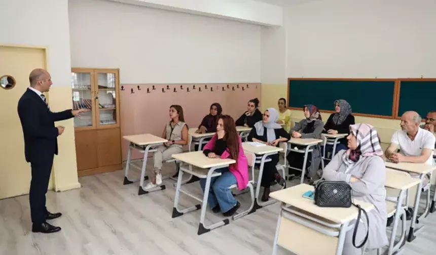 MEB’den Velilere Yönelik 'Ebeveyn Okulu' Kursları Başlıyor