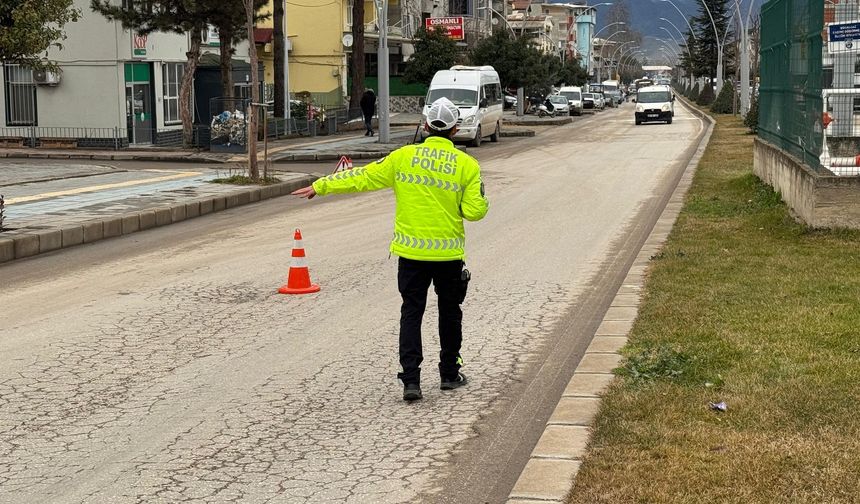 Trafik ve Güvenlik İçin Sıkı Önlemler: Erbaa’da Yoğun Uygulamalar