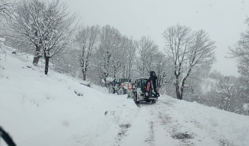 Erbaa İlçe Özel İdaresi Zorlu Koşullarda Çalışmalarına Devam Ediyor