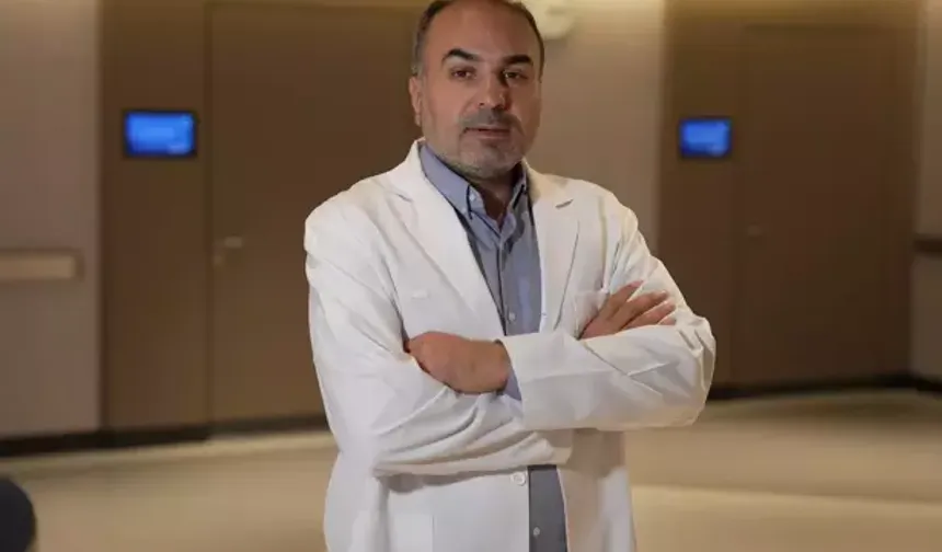 Uzmandan Ailelere Uyarı: “Çocuklarda Kasık Fıtığı Kendiliğinden Geçmez, Ameliyat Gerekir”