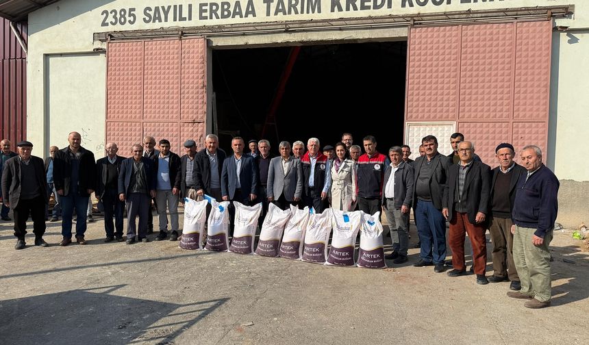 Erbaa’da Yangından Etkilenen Çiftçilere 12,5 Ton Sertifikalı Buğday Tohumu Verildi