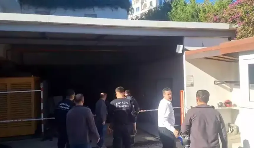 Manavgat’ta 5 Yıldızlı Otelde Yangın: Tahliye Edildiler