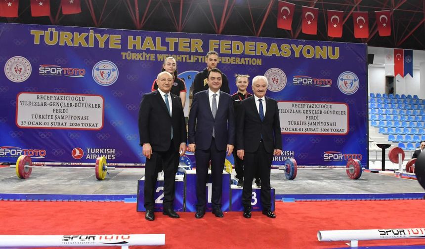 Halterin Devleri Tokat’ta Buluştu: Türkiye Şampiyonası Sona Erdi!