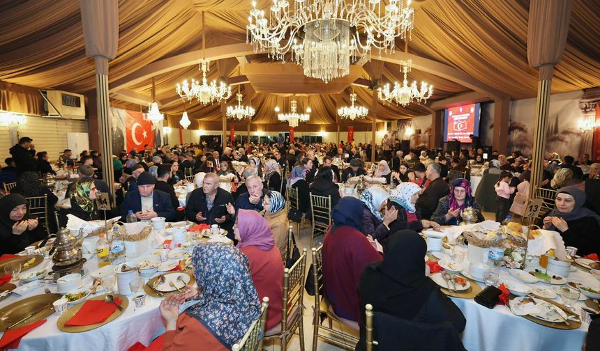 Tokat’ta İlk İftar “Büyük Aile Sofrası”nda Açıldı: Vali Köklü Şehit Yakınları ve Gazilerle Buluştu