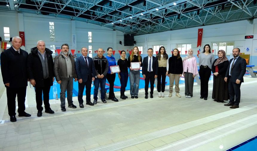 TOGÜ Havuzunda Kahramanlık Anı: Kıyafetleriyle Suya Atlayan Öğrenciler Hayat Kurtardı