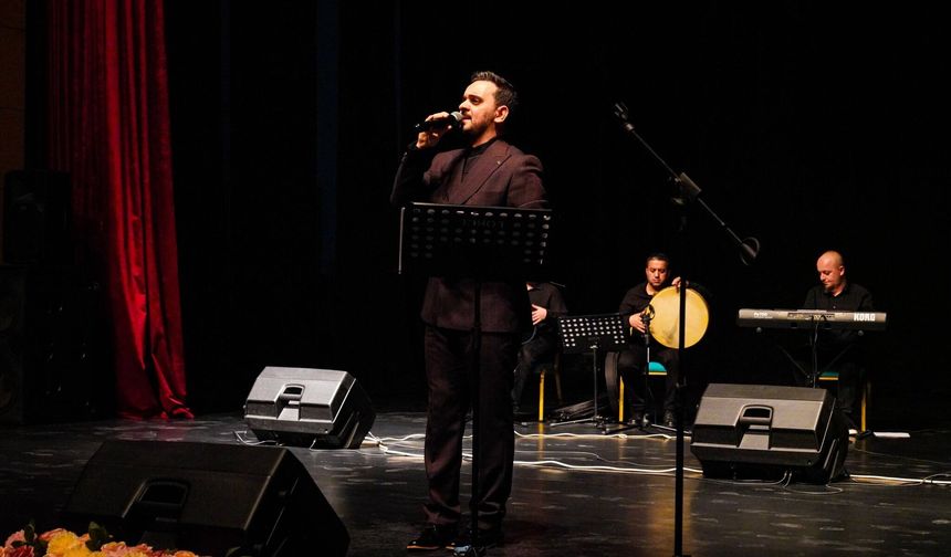 Erbaa’da Ramazan Coşkusu: İlahi Dinletisi ve Semazen Gösterisi Büyük İlgi Gördü