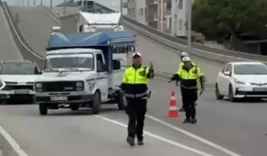 Tarsus’ta Köprüde Geri Giden Sürücüye 140 Bin Lira Ceza