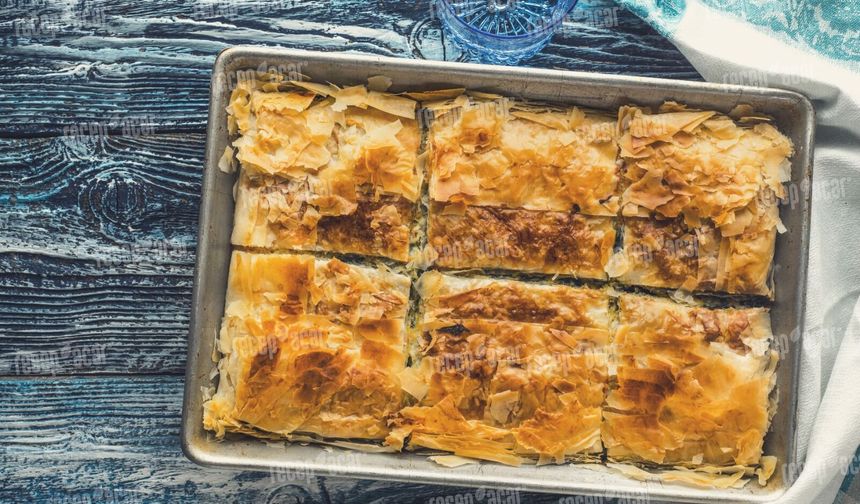 Erbaa’da Ramazan Bereketi Sofralara Taşıyor: Kuru Yufka Böreği