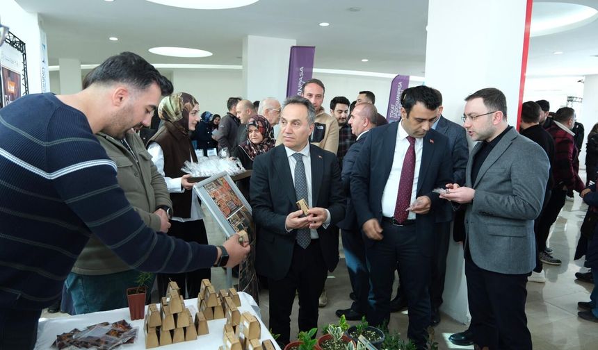 TOGÜ’de Ata Tohumları Buluşması: Yüzlerce Yerli Tohum Üreticilere Dağıtıldı