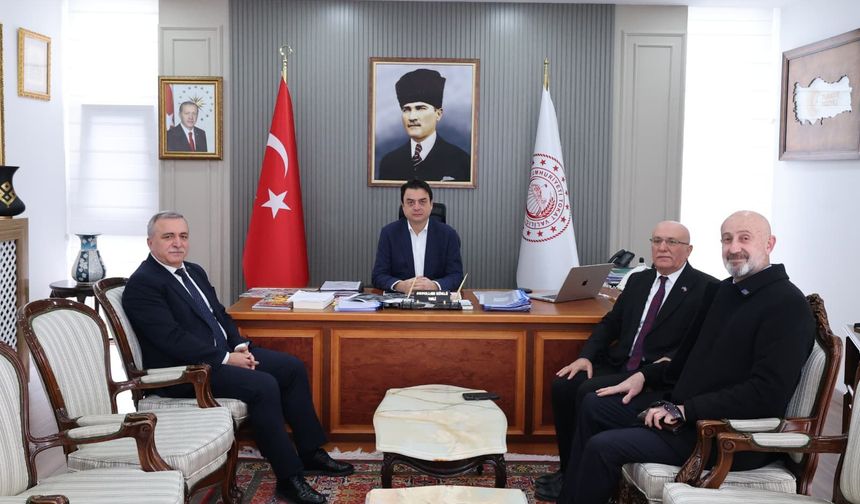 Anahtar Parti Heyetinden Tokat Valisi Köklü’ye Nezaket Ziyareti