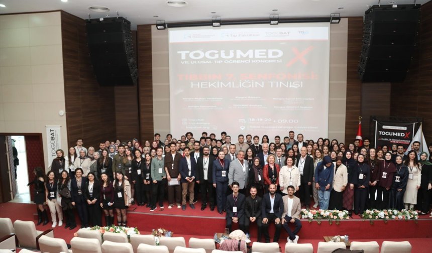 Tokat’ta Tıbbın "7. Senfonisi" Yankılandı: Genç Hekimlerden Bilim Şöleni!