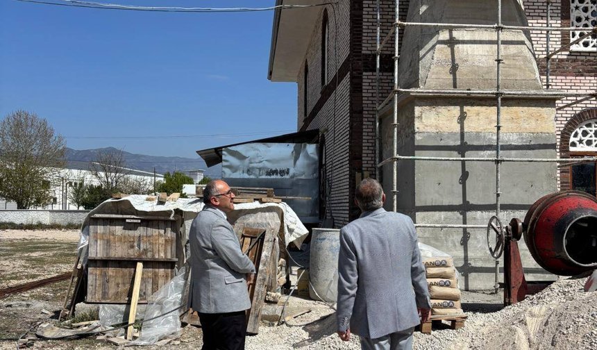 Erbaa OSB Camii’nde Minare Yükseliyor: Müftü Ertürk Sahada İnceleme Yaptı!