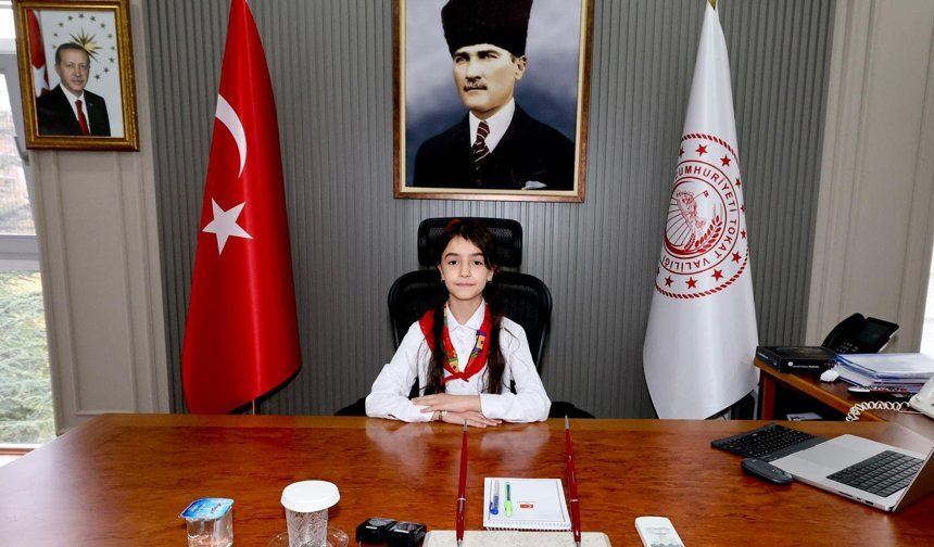 Tokat’ta Valiliğin Koltuğuna Oturan Çocuk Okullarda Güvenlik Tedbirlerinin Arttırılmasını İstedi