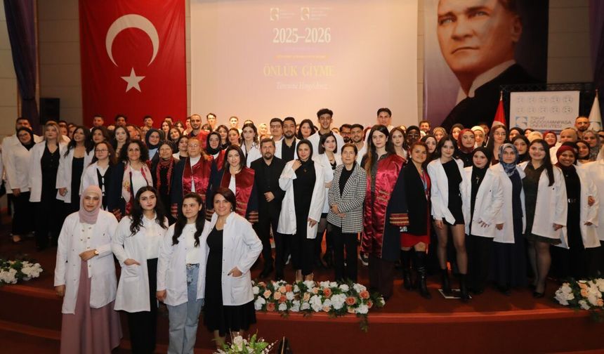 Erbaa Sağlık Bilimleri Fakültesi’nde Fizyoterapi Öğrencileri Beyaz Önlük Heyecanı Yaşadı