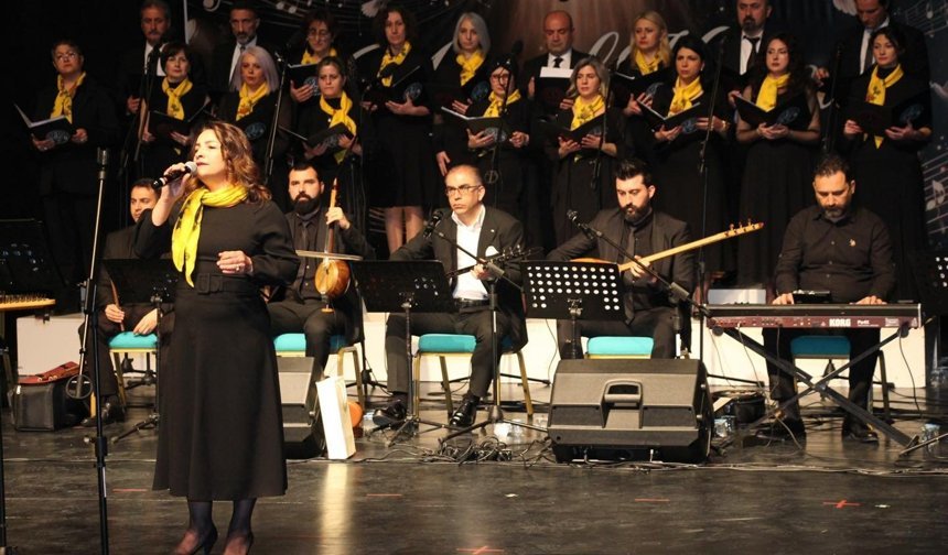 Erbaa’da Türkü Gecesi: Tokat’ın Ezgileri Sahneyi Büyüledi