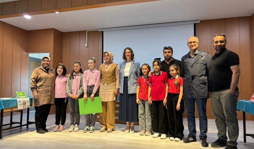 Tokat’ta Münazara Heyecanı: Şampiyonlar Kürsüye Çıktı