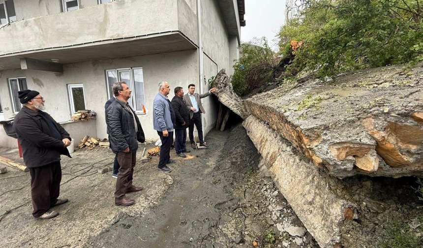 Almus’ta Korkutan Çökme: Sağanak Yağış İstinat Duvarını Devirdi!