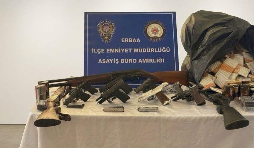 Erbaa’da Ruhsatsız Silah Operasyonu: 14 Şüpheliye İşlem