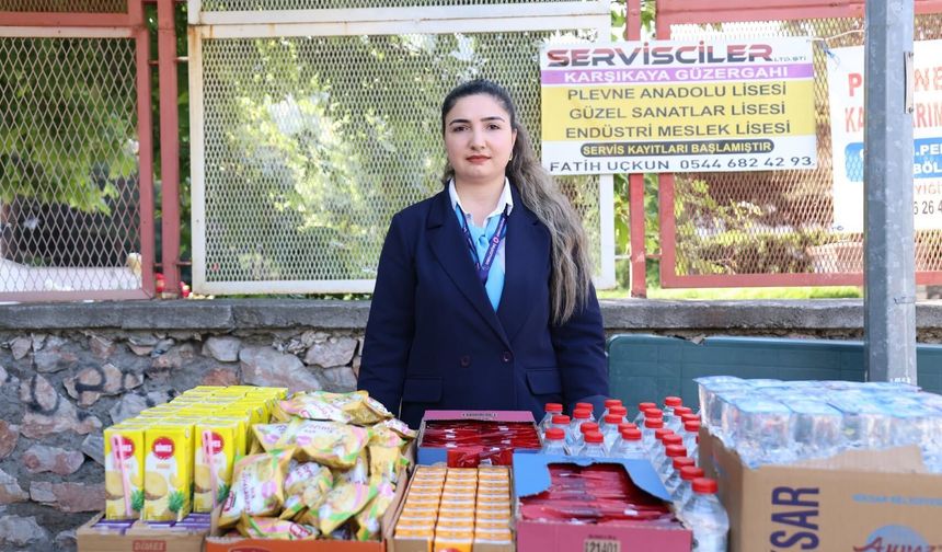 Tokat Belediyesi’nden LGS Kapısında Bekleyen Velilere Anlamlı İkram