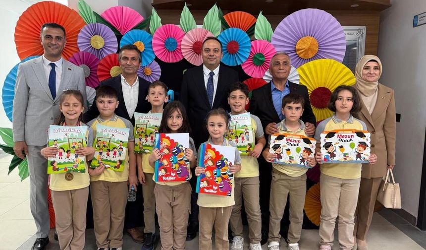 Erbaa’da Karne Heyecanı: Kaymakam Dr. Demir Öğrencilerin Sevincine Ortak Oldu
