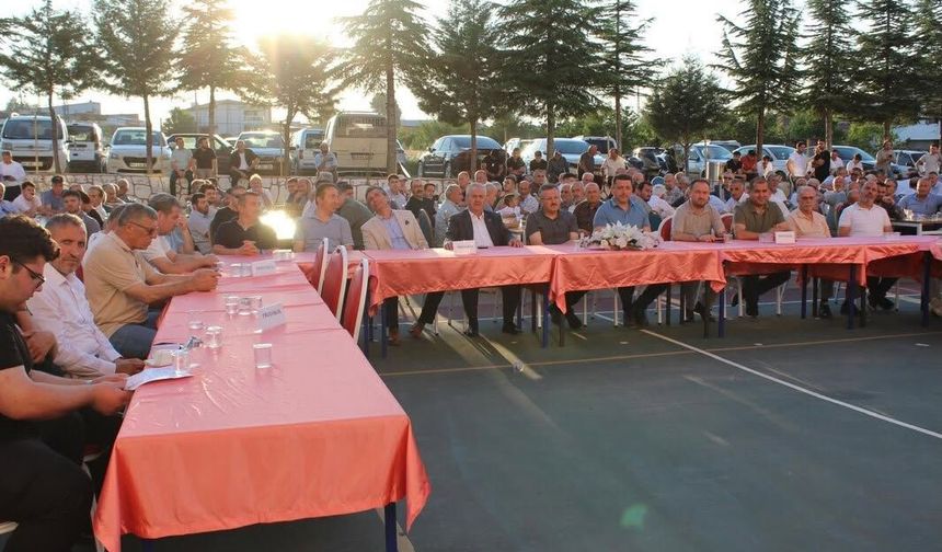 AK Parti Erbaa İlçe Başkanlığı, Erbaa Anadolu İmam Hatip Lisesi’nin 50. Yıl Coşkusuna Ortak Oldu