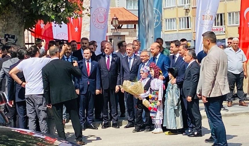 Tarihi Gök Medrese’de Üst Düzey Buluşma: Bilal Erdoğan Tokat’ta Karşılandı