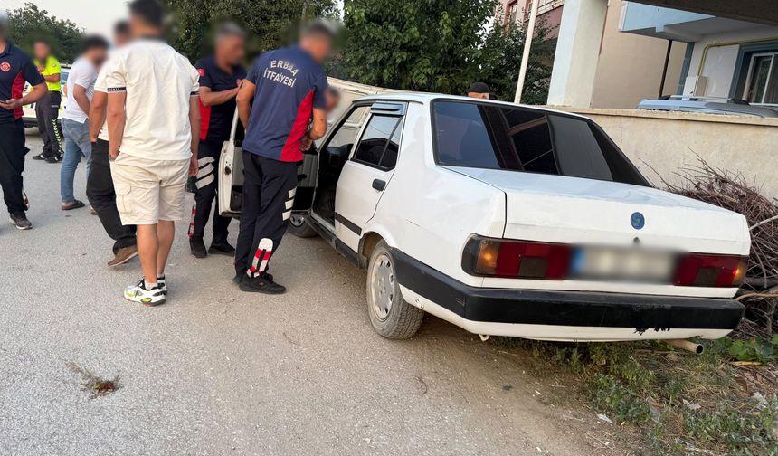 Erbaa`da Düğün Konvoyundaki Araçtan Dumanlar Çıktı: İtfaiye Müdahale Etti