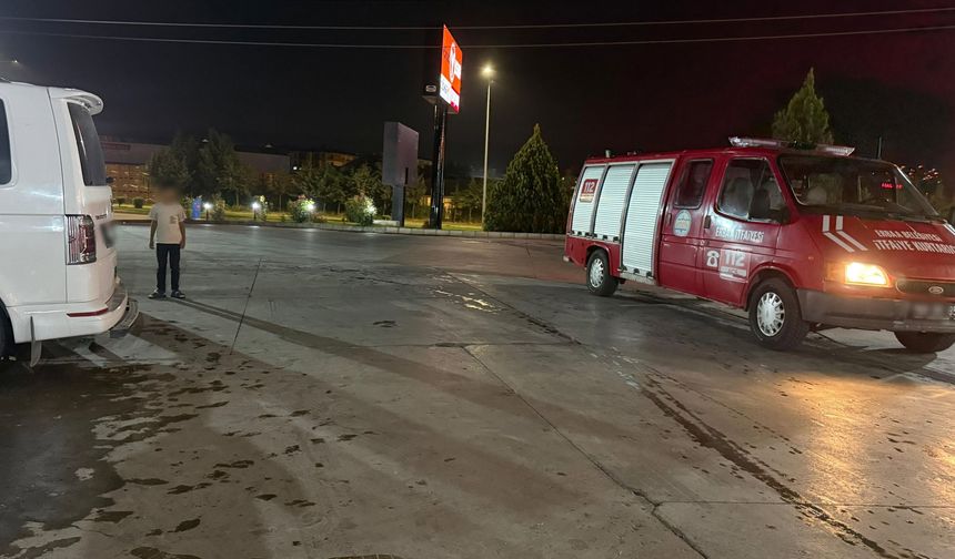 Erbaa’da Minibüste Mahsur Kalan Minik Hasan Kurtarıldı!