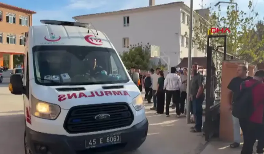 Manisa’da Okul Önünde Silahlı Saldırı: 8 Kişi Yaralandı