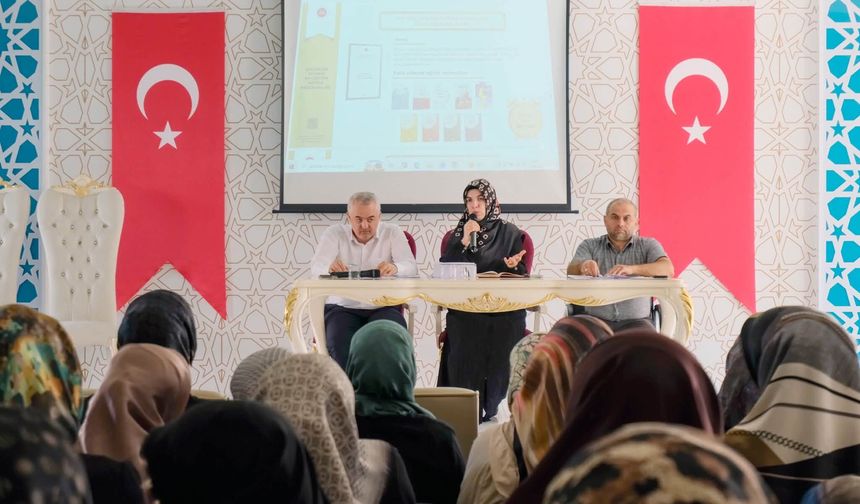 Tokat’ta Kur’an Kursu Öğreticileri İstişare Toplantısında Bir Araya Geldi