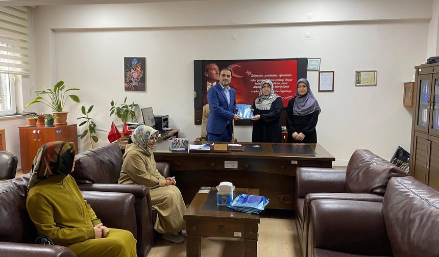 Erbaa Kız Anadolu İmam Hatip Lisesi’nde “Güzel İzler Ağacı” İle Buluşma