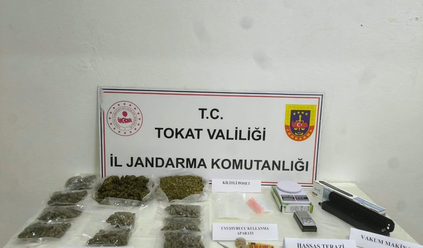 Erbaa`da Uyuşturucu Operasyonu: 2 Tutuklama