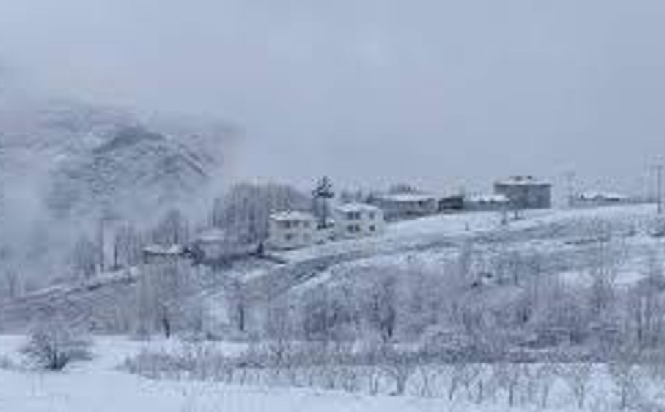 Erbaa’nın Yüksek Kesimleri Beyaza Büründü