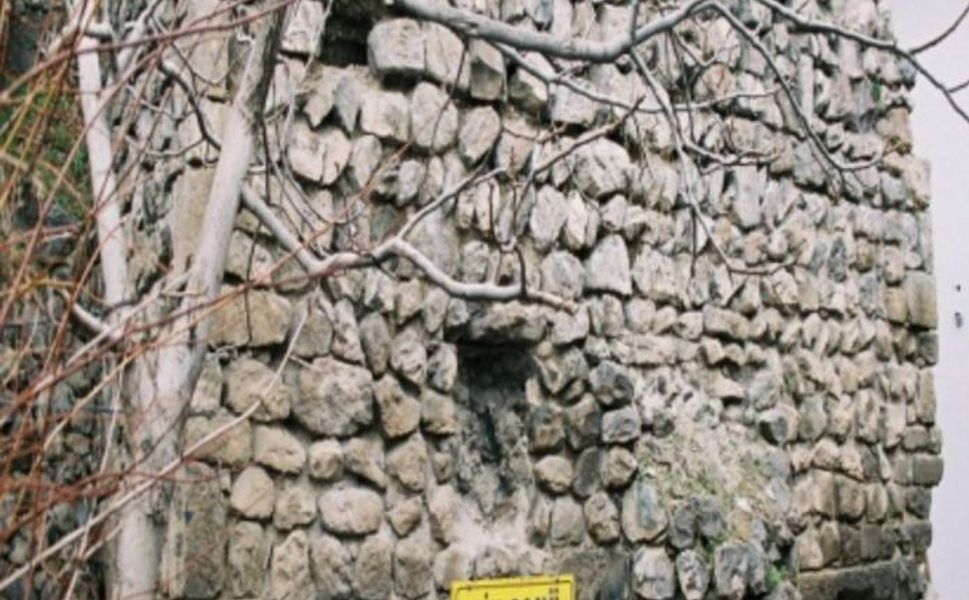 Niksar’da Cin Camii'nin Kitabesi 23 Yıl Sonra Bulundu