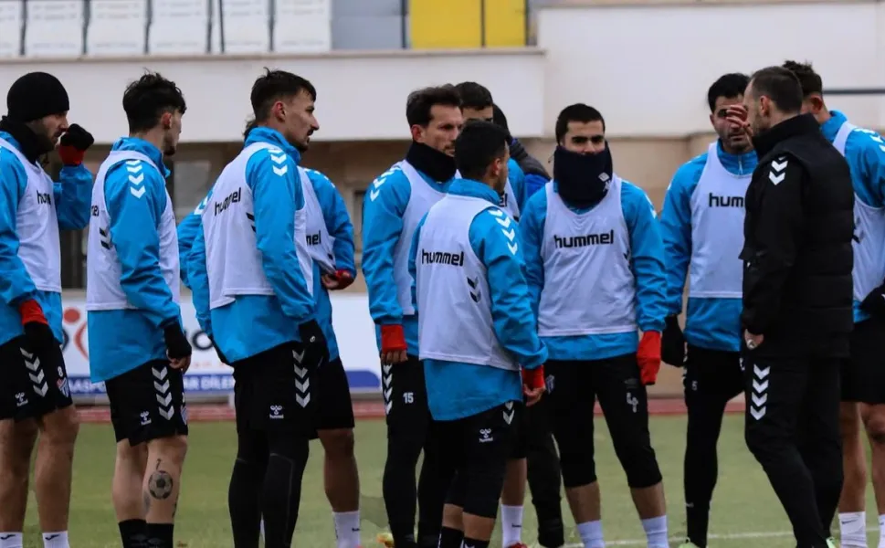 Erbaaspor Seriye Bağlamak İstiyor: Karaman Deplasmanında Zorlu Randevu!