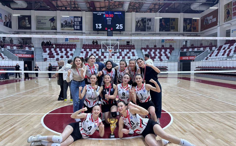 Erbaa’nın Sultanları Tokat Şampiyonu! Kupa Erbaa Gençlik Spor’un