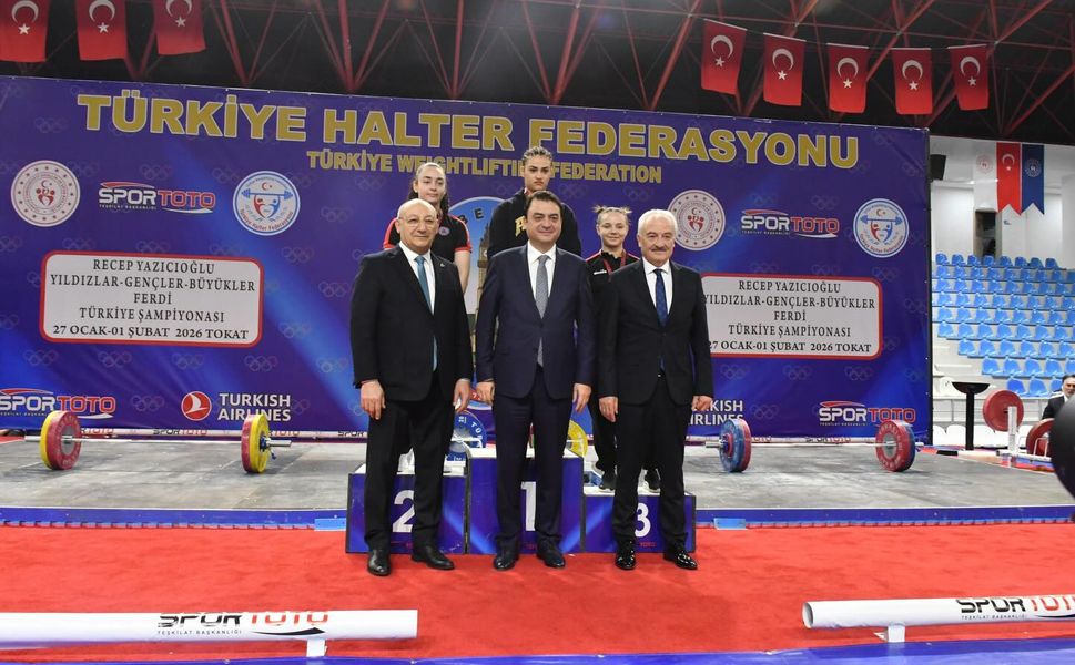Halterin Devleri Tokat’ta Buluştu: Türkiye Şampiyonası Sona Erdi!