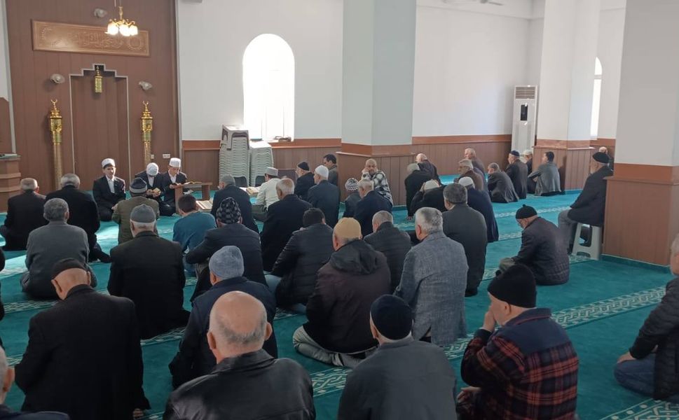 Erbaa’da Ramazan Coşkusu: Mukabele Geleneği Camilerde ve Kurslarda Yaşatılıyor