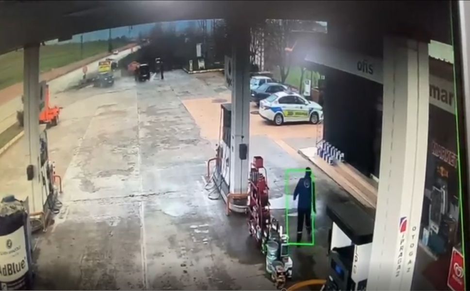 Zile’de Öğrenci Servisi Devrilmişti: O Kazanın Görüntüleri Ortaya Çıktı!