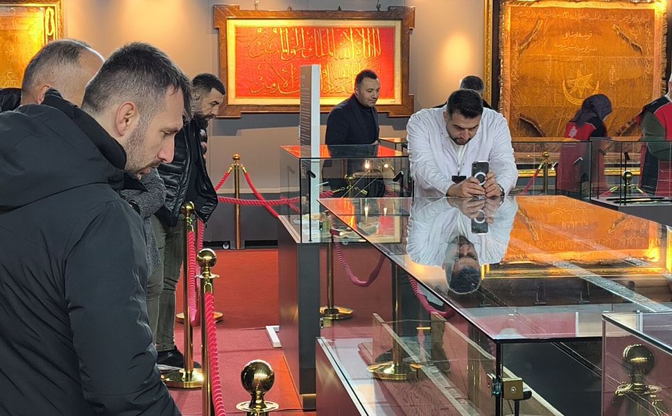 Tokat’ta ‘Kutsal Emanetler ve Vakıf Eserleri Sergisi’ Açıldı